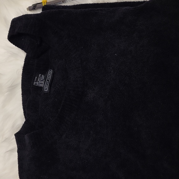 Lauren Hansen Velour sweater - Picture 9 of 9